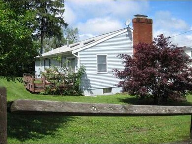 17 Dundee St, Lowell, MA 01850 - photo 2