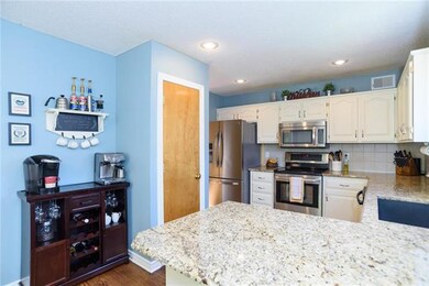 21508 W 50th St, Shawnee, KS 66226 - photo 5