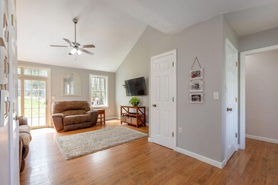 32 Partridge Dr, Gardiner, ME 04345 - photo 6