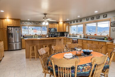 Palmers-Home-Butte-Buffalo-James-Photogr