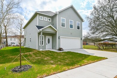 2205 Esther Dr, Houston, TX 77088 - photo 2