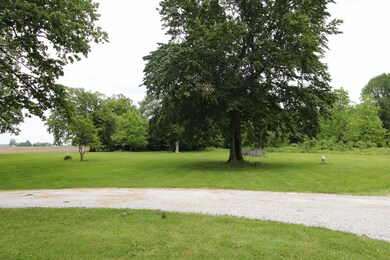 9371 S Strawtown Pike, Fairmount, IN 46928 - photo 5