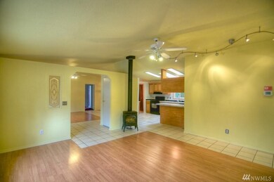 9220 Longhorn Loop SE, Olympia, WA 98501 - photo 5