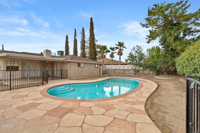 1827 Mike Hill Dr, El Paso, TX 79936 - photo 3