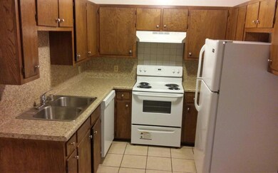 811 W Walnut St unit A 102, Celina, TX 75009 - photo 3