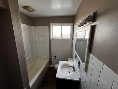 1458 Selkirk Rd, Columbus, OH 43227 - photo 7