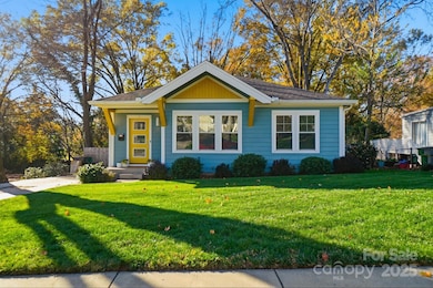 161 N Smallwood Place, Charlotte, NC 28216 - photo 3