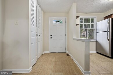 19140 Partridge Wood Dr, Germantown, MD 20874 - photo 3