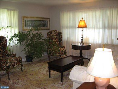 2 Thornbury Place, Southampton, NJ 08088 - photo 4