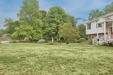 9 Central Ct, Byfield, MA 01922 - photo 4