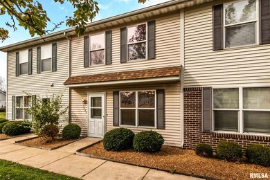 3843 W Palmyra Ct unit 2, Peoria, IL 61604 - photo 2