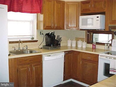 4206 Mount Vernon Ave, Brookhaven, PA 19015 - photo 3