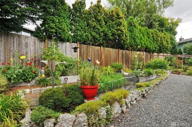 709 Elm Place W, Edmonds, WA 98020 - photo 5