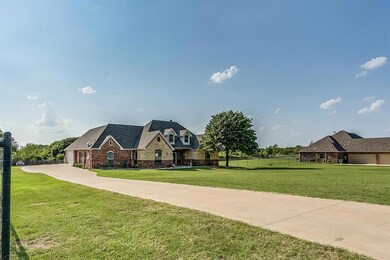 132 Mill Crossing Ln, Springtown, TX 76082 - photo 2