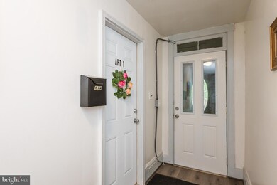 828 Hollins St, Baltimore, MD 21201 - photo 2