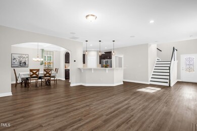 6-web-or-mls-304 Garden Walk Dr-6