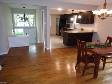 1504 Hilton Dr, Akron, OH 44313 - photo 2