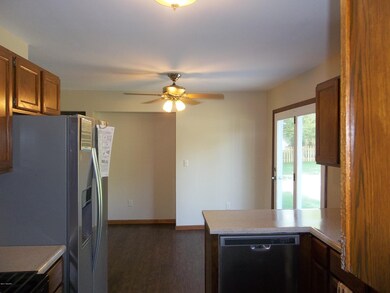 2260 Dean Lake Ave NE, Grand Rapids, MI 49505 - photo 6