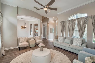 410 Cresta Cir, West Palm Beach, FL 33413 - photo 7