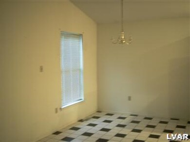 1231 N 19th St unit 1233, Allentown, PA 18104 - photo 2