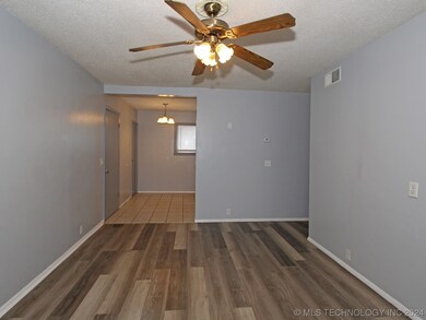 2325 S Cedar St, Sapulpa, OK 74066 - photo 7