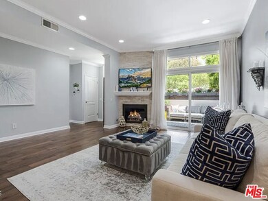 17213 Palisades Cir, Pacific Palisades, CA 90272 - photo 6