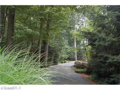 1409 Buxton Rd, Greensboro, NC 27406 - photo 2