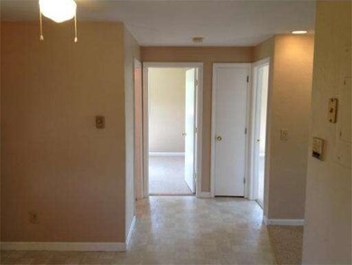 124 Charlton St unit C, Oxford, MA 01540 - photo 3
