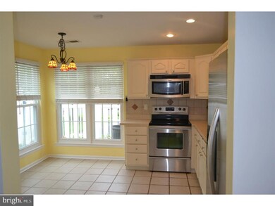 306 Woods Edge Dr, Langhorne, PA 19047 - photo 6