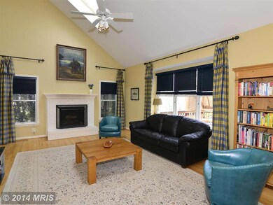 1313 Dasher Ln, Reston, VA 20190 - photo 6