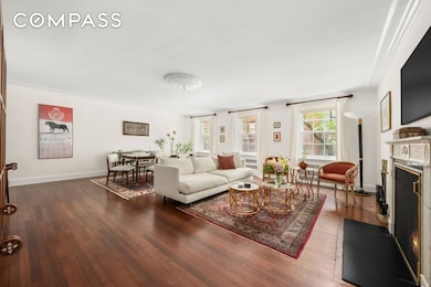 340 E 72nd St unit 5SW, New York, NY 10021 - photo 2