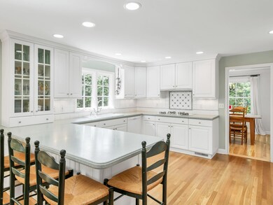 11 Ben Ct, Old Greenwich, CT 06870 - photo 7