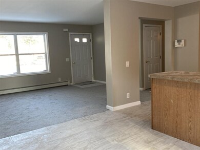 24 Emerson Ave, Rochester, NH 03867 - photo 5