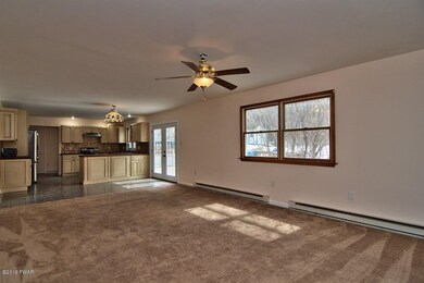 264 Edgefield Rd, Lake Ariel, PA 18436 - photo 4