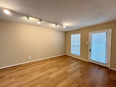 3902 Mandell St unit 5, Houston, TX 77006 - photo 6