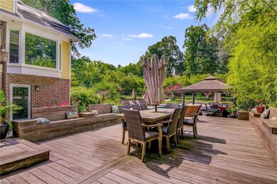 5106 Woodberry Forest Rd, Greensboro, NC 27406 - photo 4