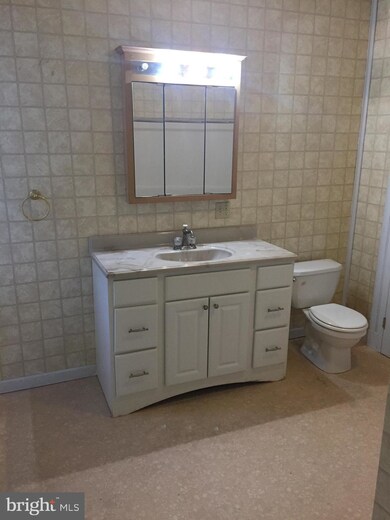 201 203 E Main St, Mount Joy, PA 17552 - photo 7