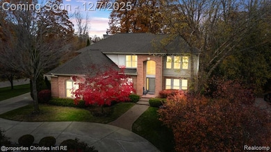 29202 Bradmoor Ct, Farmington Hills, MI 48334 - photo 2
