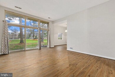 18607 Walkers Choice Rd unit 2, Montgomery Village, MD 20886 - photo 4