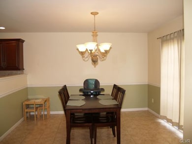 2171 Rolling Meadow Dr, Macungie, PA 18062 - photo 7