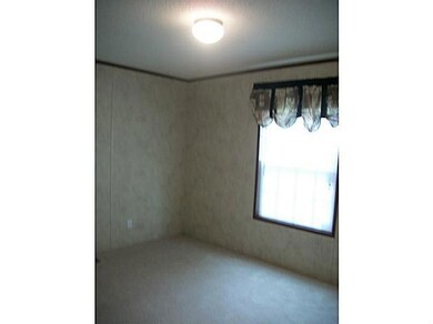 14 Detroiter Ave, Circleville, OH 43113 - photo 5