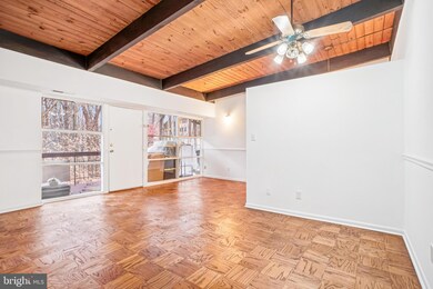 4333 Americana Dr unit 203, Annandale, VA 22003 - photo 2