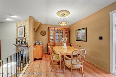 367 Middlewood Rd, Middletown, NJ 07748 - photo 4