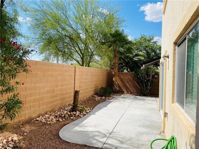 View of patio / terrace with a fenced backyard