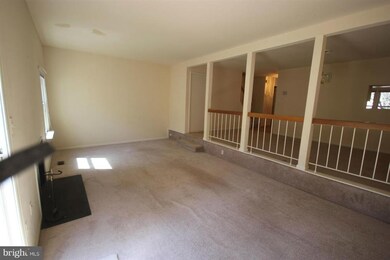 3075 White Birch Ct, Fairfax, VA 22031 - photo 7