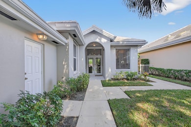 1245 Owl Pointe Cir, West Palm Beach, FL 33409 - photo 2