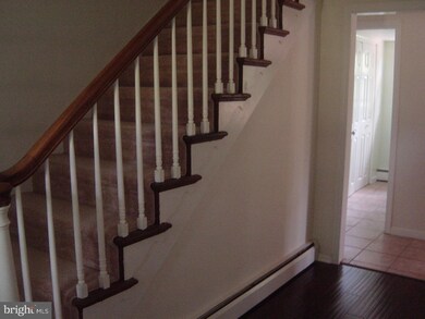 34 Green Creek Ln, Glen Mills, PA 19342 - photo 4