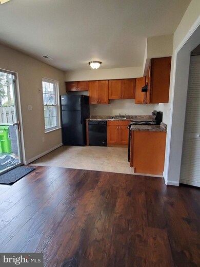 6000 Applegarth Place, Capitol Heights, MD 20743 - photo 3