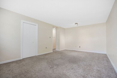 43 Mitchell Dr, Chicopee, MA 01022 - photo 4