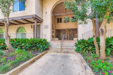 Posada del Rey unit 210, Austin, TX 78701 - photo 3